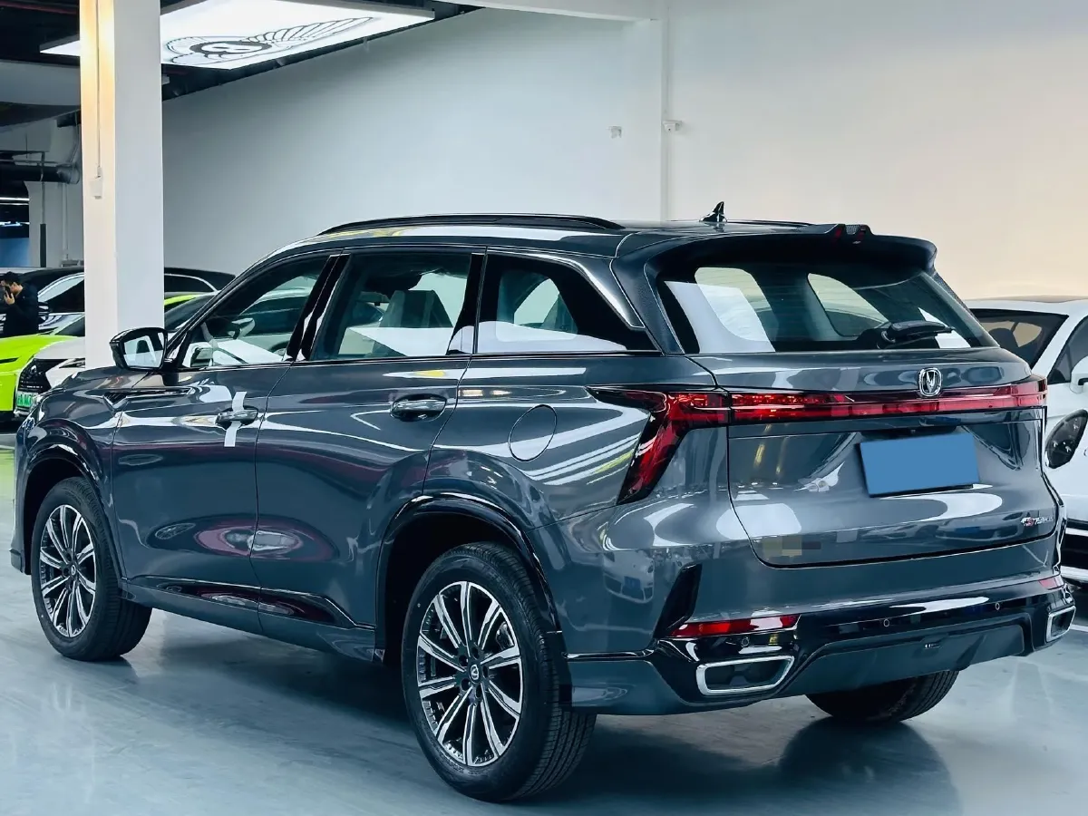 2024 ChangAn CS75 Plus 1.5T 188HP L4 8AT,autocango,china used car exporter,china ev exporter,chinese used car exporter,chinese used ev exporter
