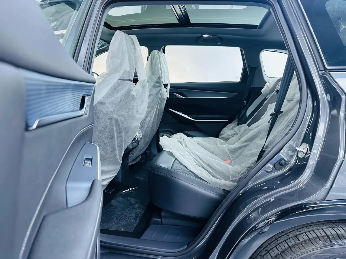 2024 ChangAn CS75 Plus 1.5T 188HP L4 8AT,autocango,china used car exporter,china ev exporter,chinese used car exporter,chinese used ev exporter