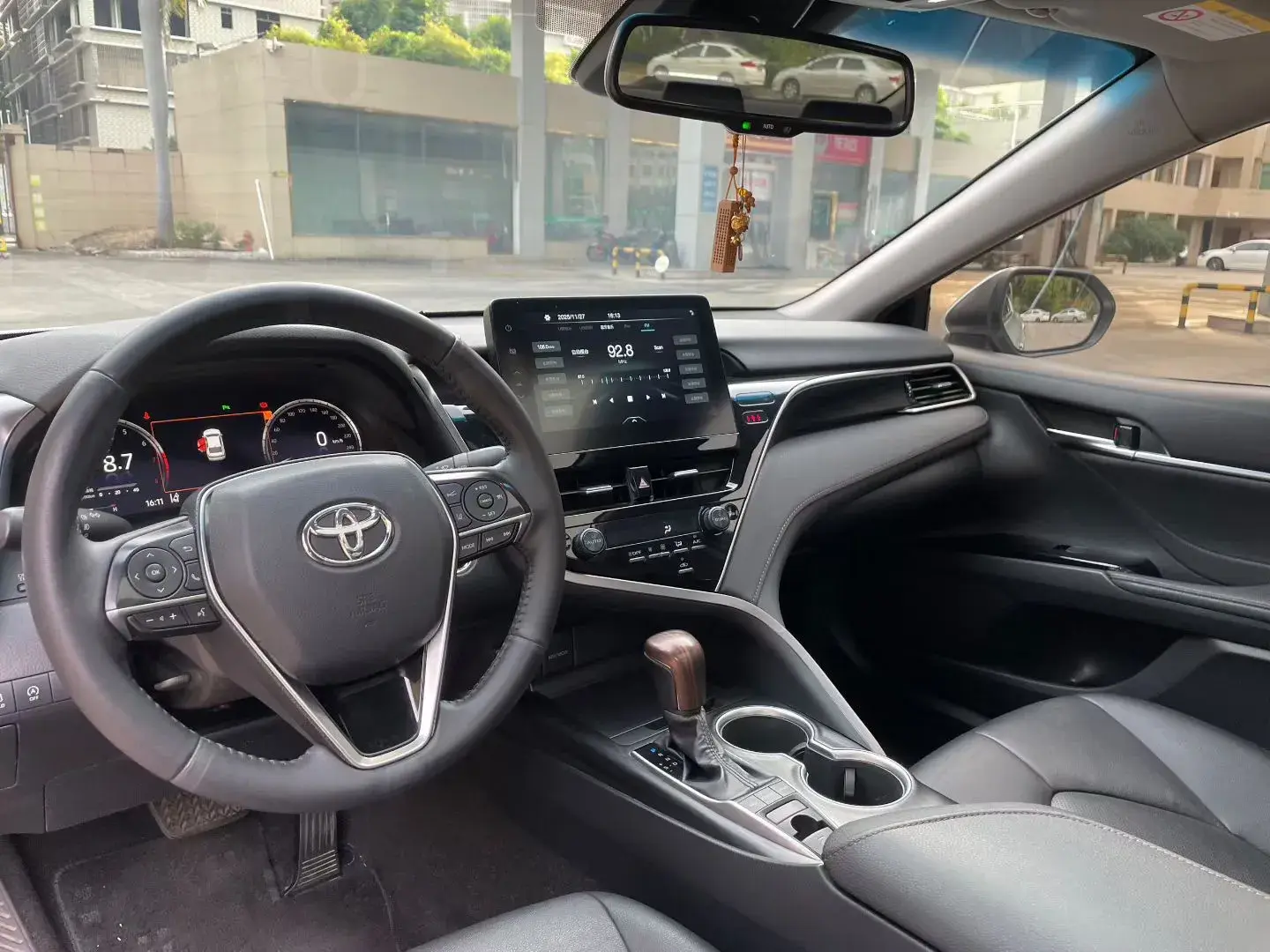 2021 TOYOTA CAMRY thumbnail 4