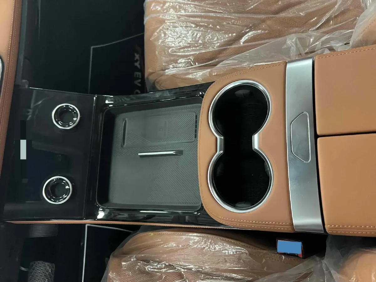 2024 Jetour ShanHai L7 1.5T 156HP L4 2DHT PHEV 19.43KWH,autocango,china used car exporter,china ev exporter,chinese used car exporter,chinese used ev exporter