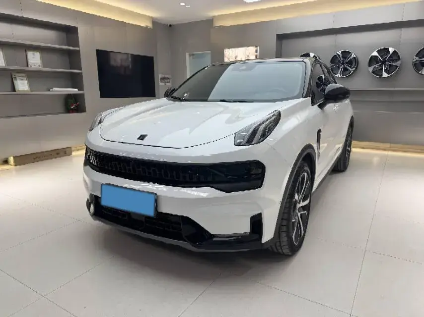 2022 LYNK&CO 05 2.0T 254HP L4 8AT