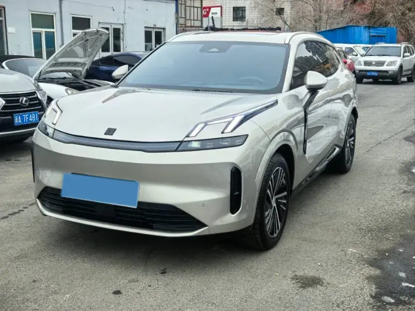 2023 LYNK&CO 08 EM-P 1.5T 163HP L4 3DHT PHEV 21.2KWH