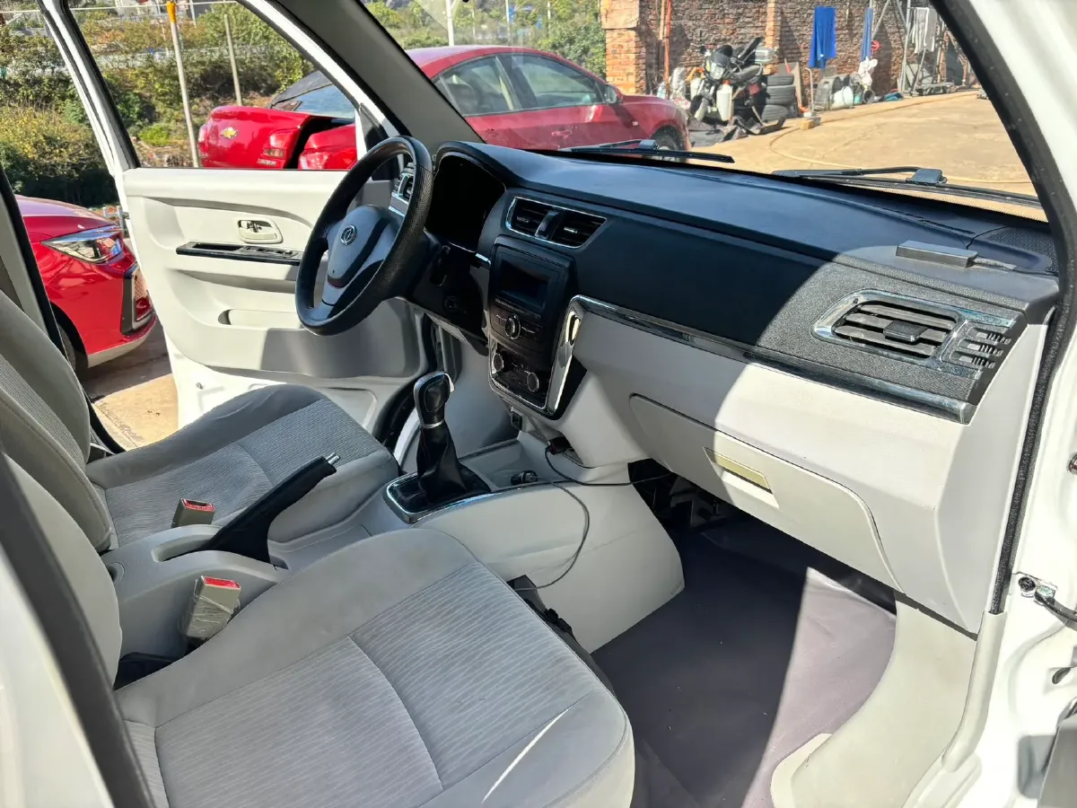 2018 Dongfeng ShuaiKe BEV 49.572KWH,autocango,china used car exporter,china ev exporter,chinese used car exporter,chinese used ev exporter