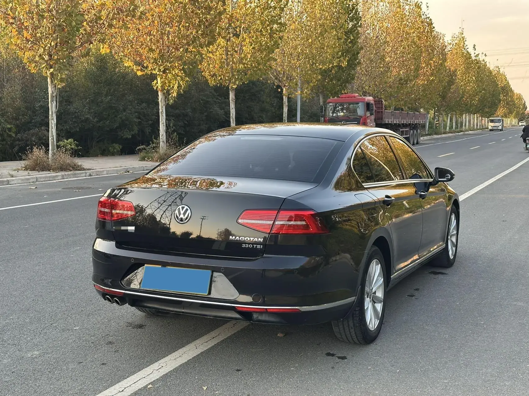 2018 VOLKSWAGEN MAGOTAN thumbnail 3