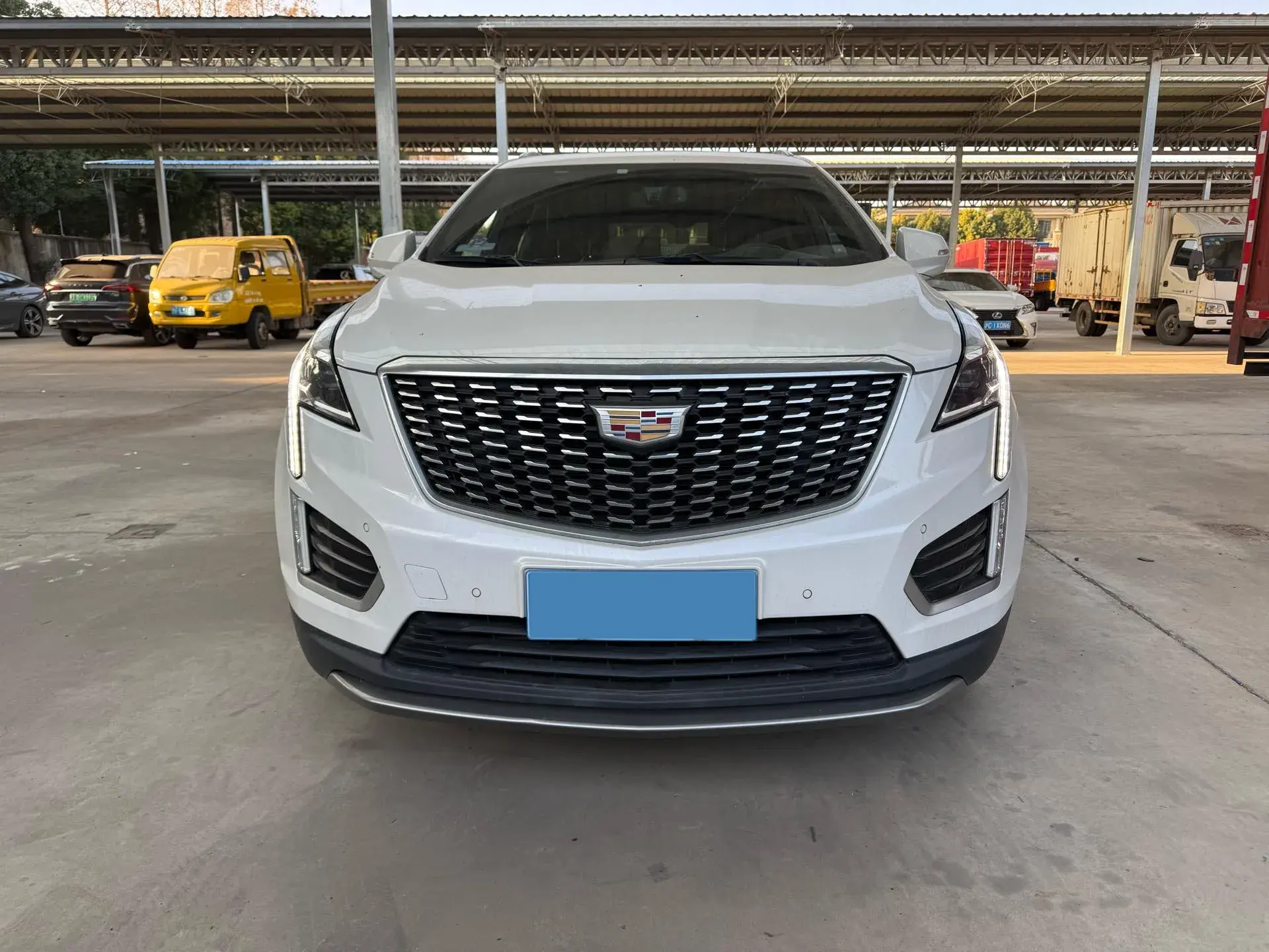 2021 CADILLAC XT5 thumbnail 2