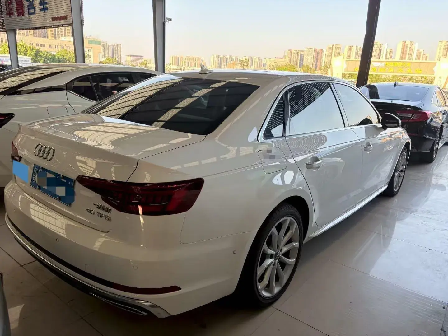 2019 AUDI A4L thumbnail 4