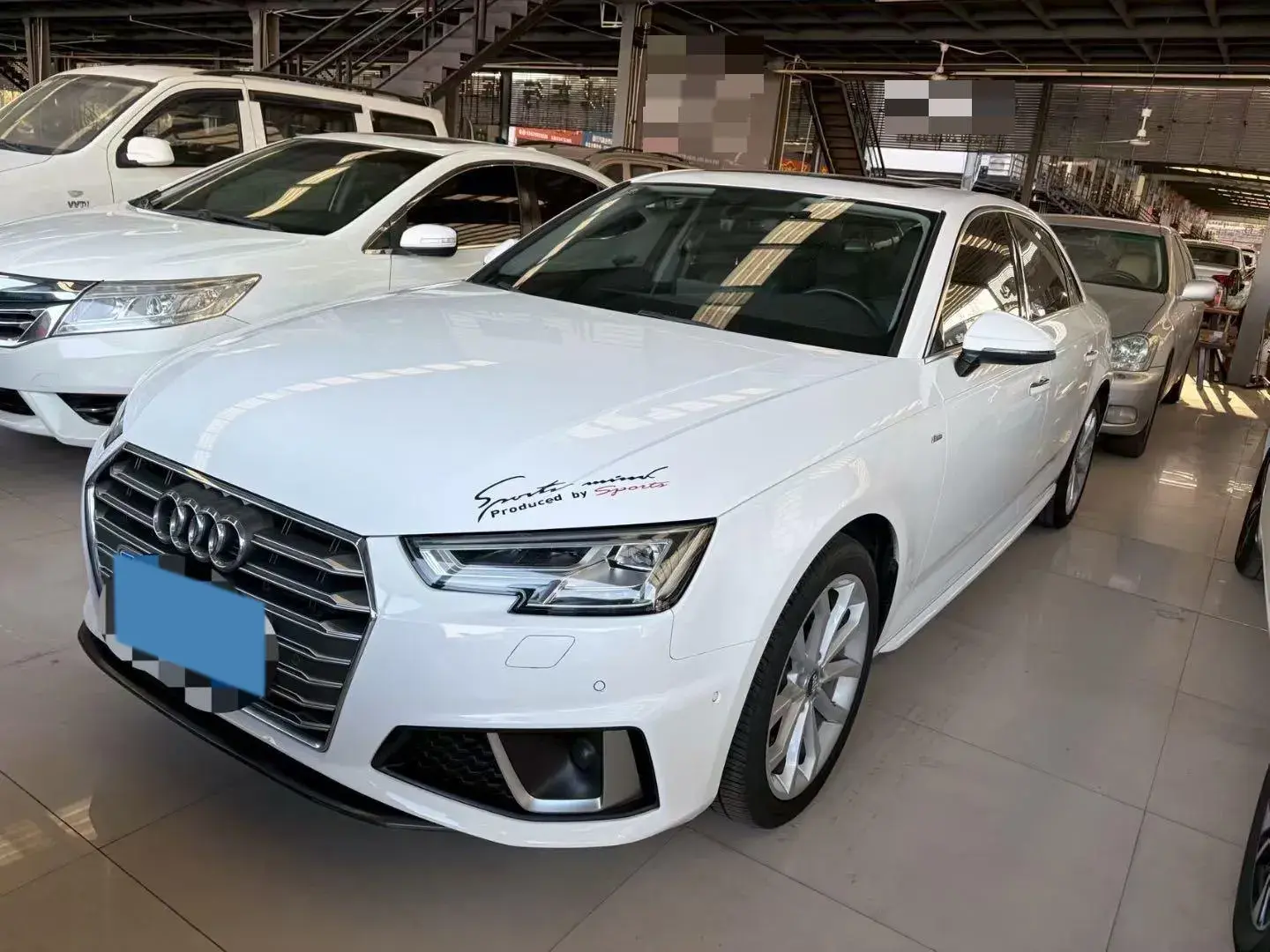 2019 AUDI A4L view 1