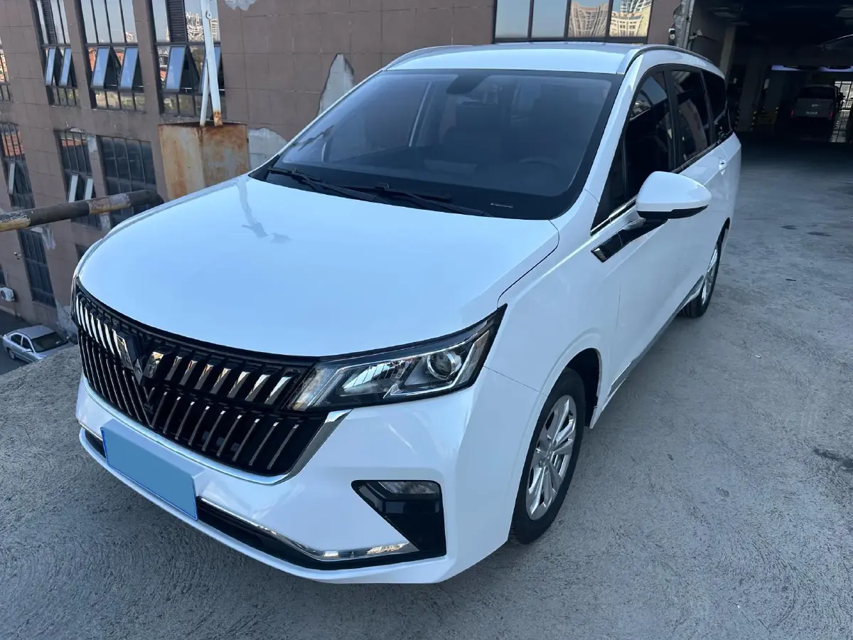 2022 WuLing JiaChen 1.5T 147HP L4 CVT