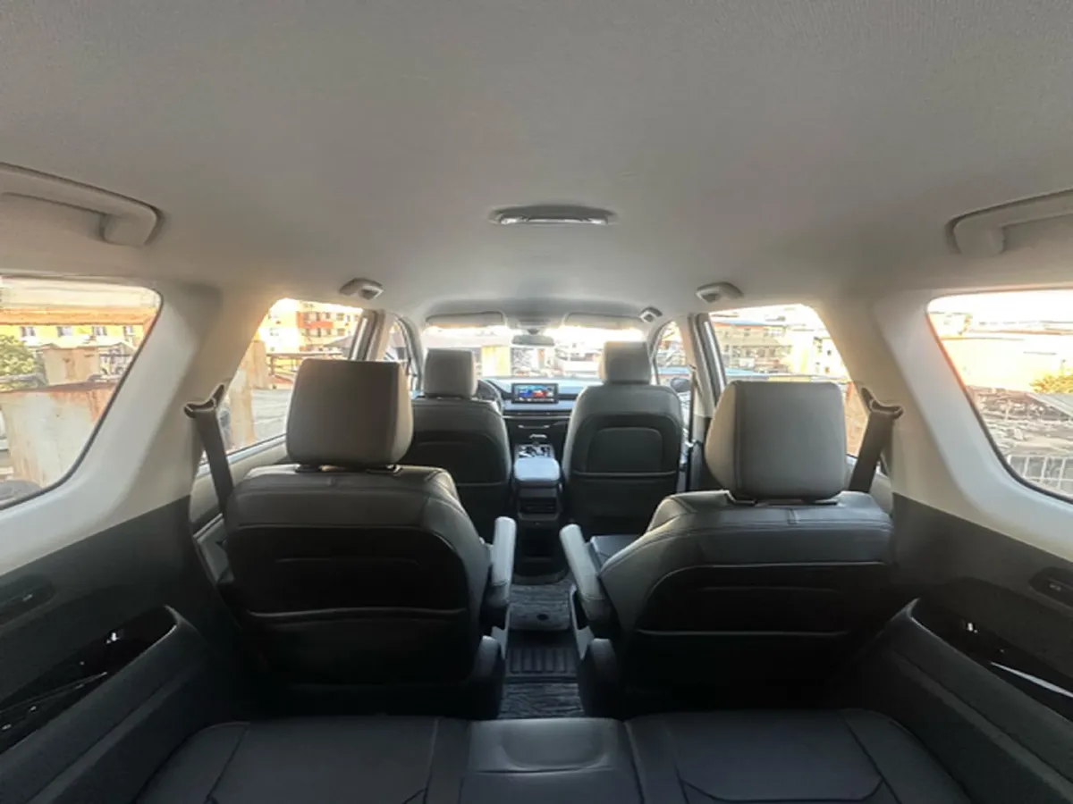 2022 WuLing JiaChen 1.5T 147HP L4 CVT,autocango,china used car exporter,china ev exporter,chinese used car exporter,chinese used ev exporter