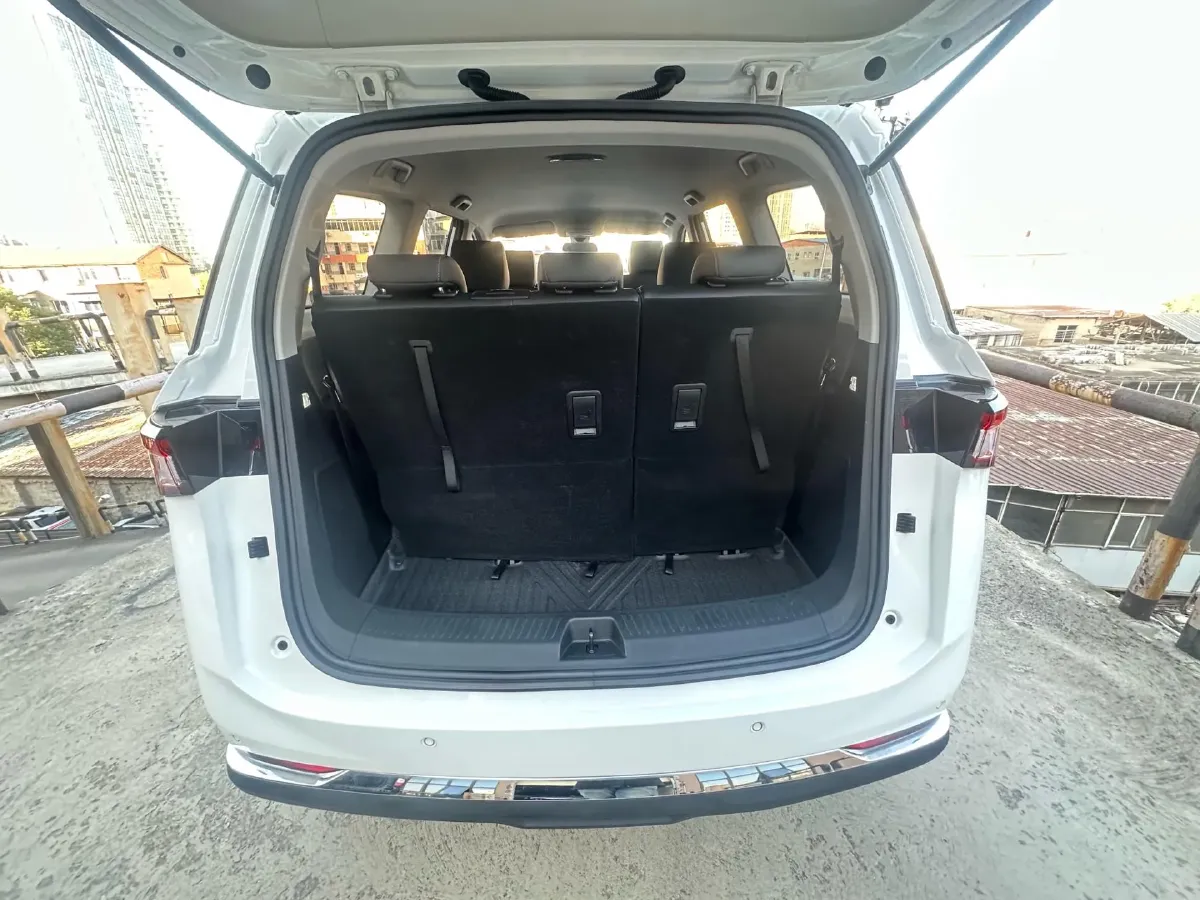 2022 WuLing JiaChen 1.5T 147HP L4 CVT,autocango,china used car exporter,china ev exporter,chinese used car exporter,chinese used ev exporter