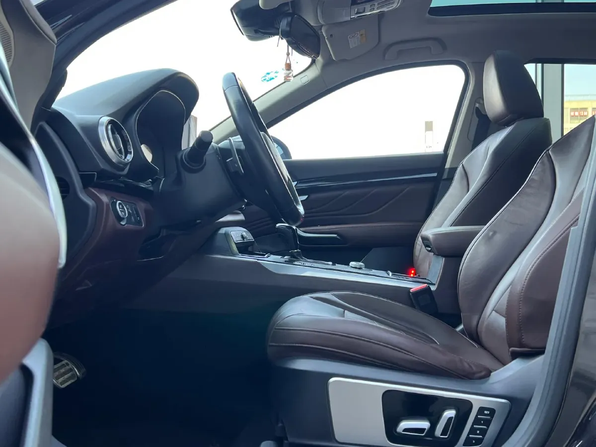 2017 Zotye T700 2.0T 190HP L4 8AT,autocango,china used car exporter,china ev exporter,chinese used car exporter,chinese used ev exporter