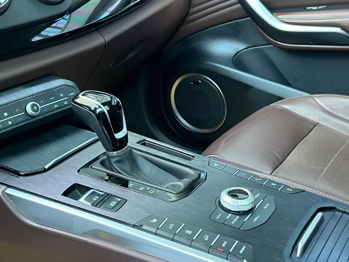 2017 Zotye T700 2.0T 190HP L4 8AT,autocango,china used car exporter,china ev exporter,chinese used car exporter,chinese used ev exporter