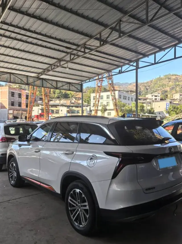 2021 CHANGAN CS75 thumbnail 3