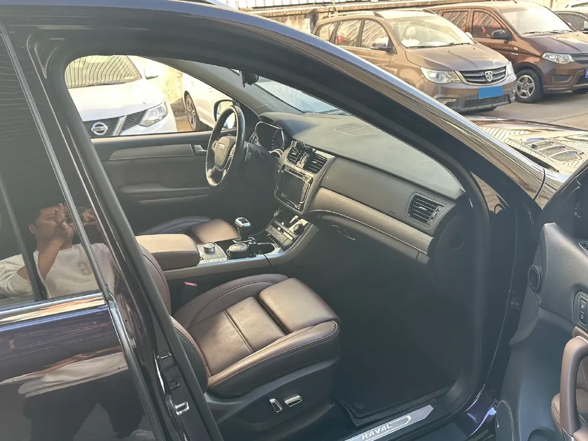 2017 Haval H8 2.0T 190HP L4 8AT,autocango,china used car exporter,china ev exporter,chinese used car exporter,chinese used ev exporter