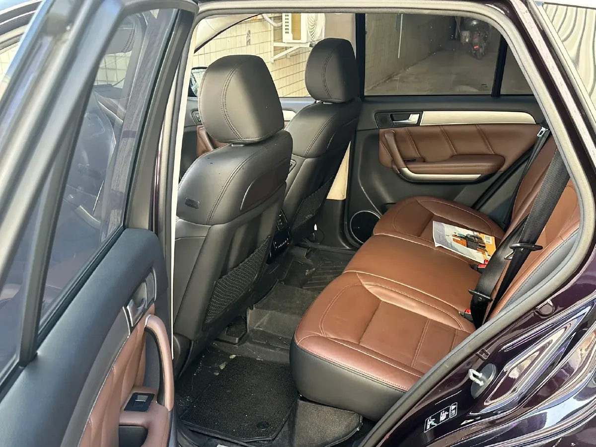 2017 Haval H8 2.0T 190HP L4 8AT,autocango,china used car exporter,china ev exporter,chinese used car exporter,chinese used ev exporter