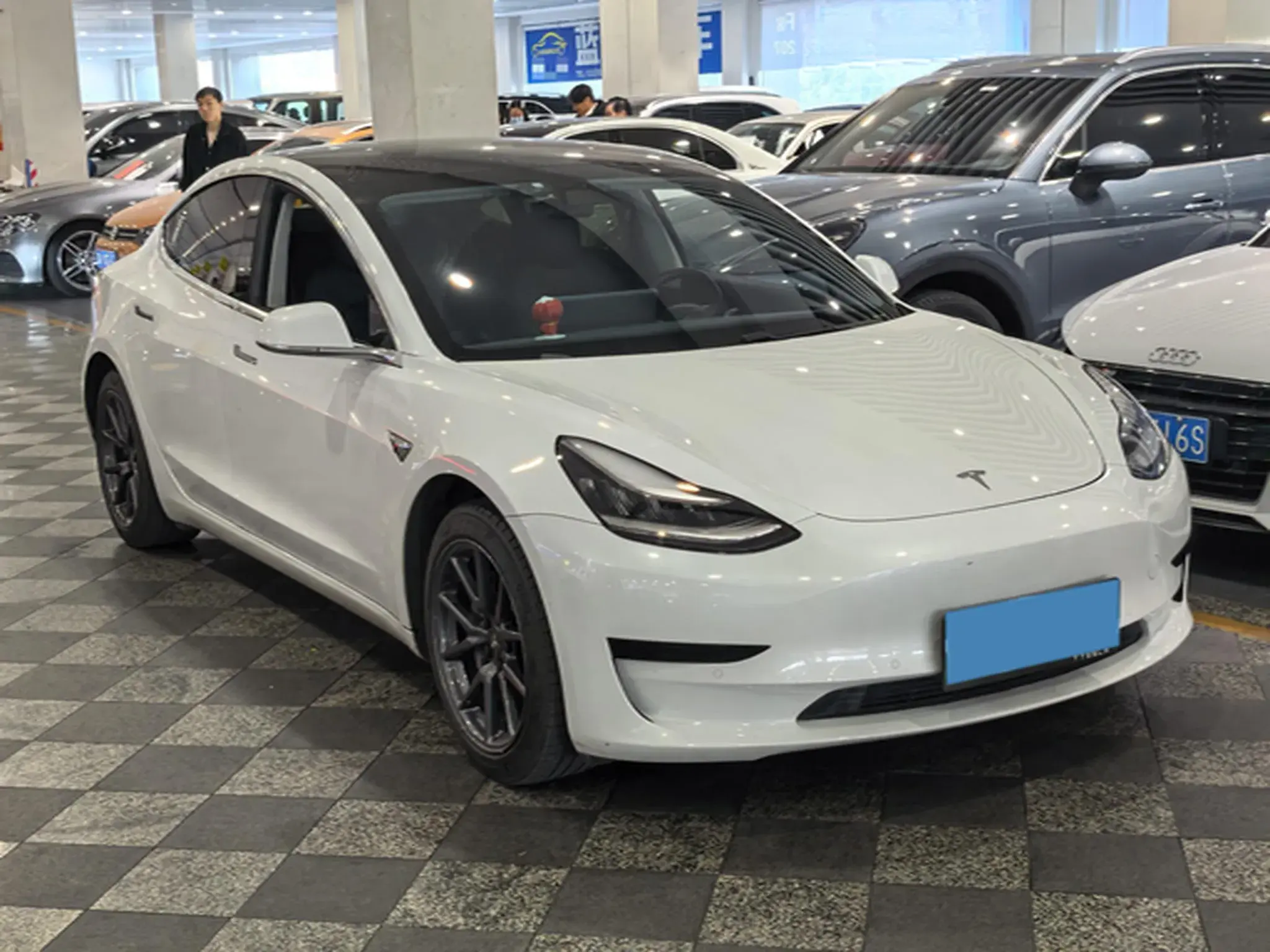 2020 TESLA MODEL thumbnail 3