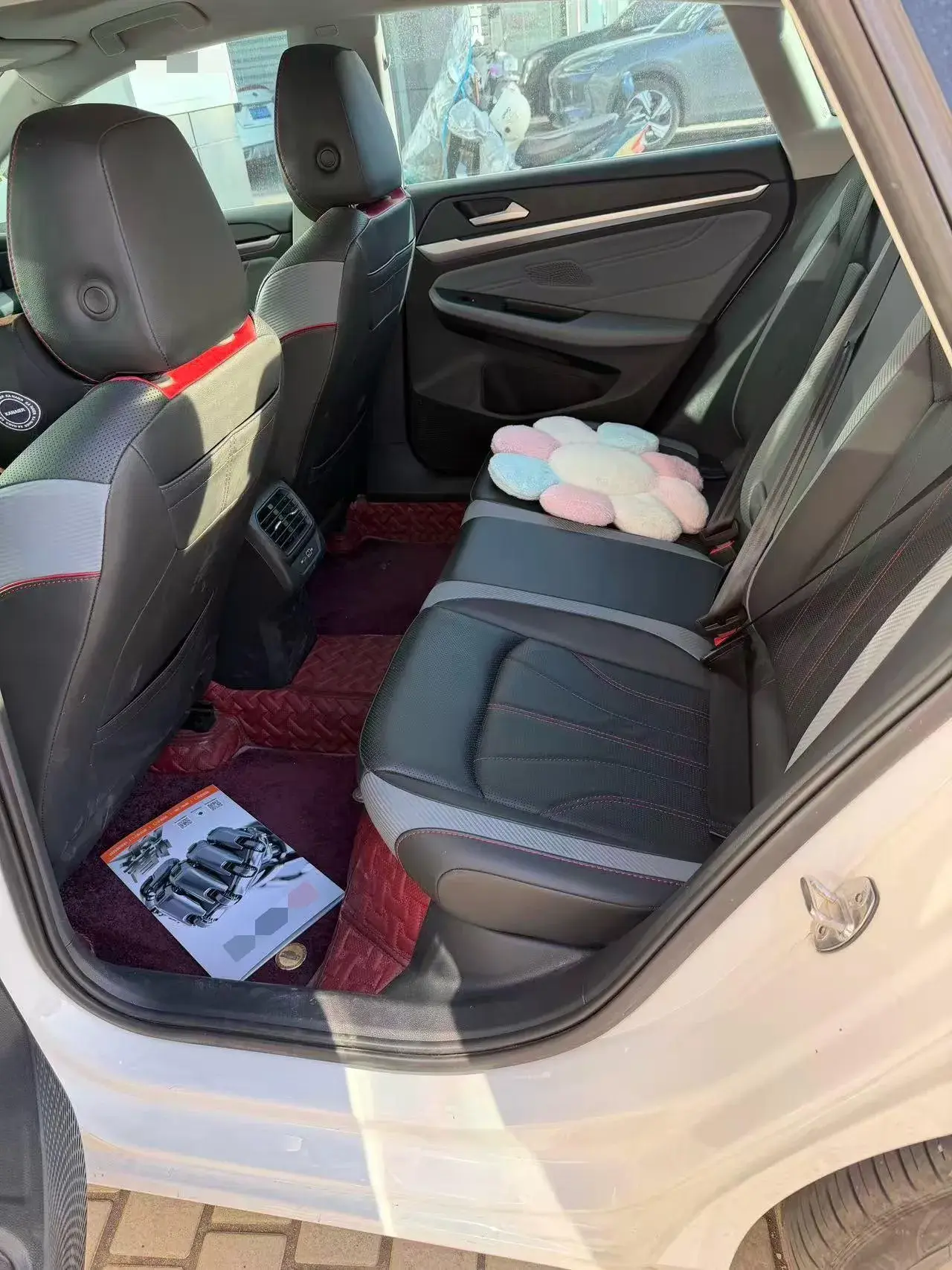 2022 VOLKSWAGEN LAMANDO thumbnail 4