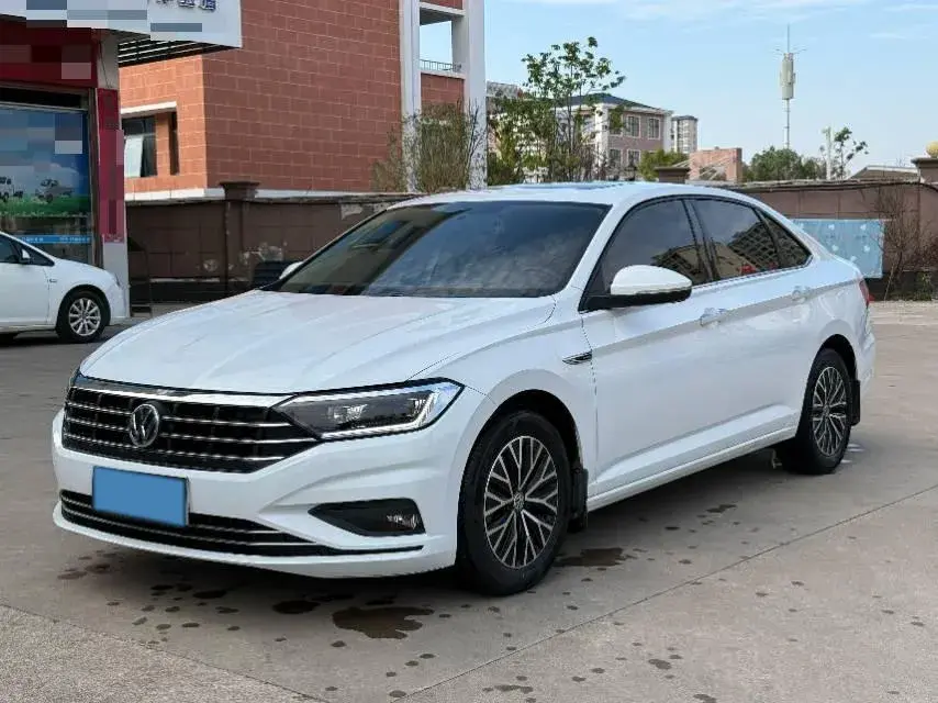 2020 Volkswagen Sagitar 1.2T 116HP L4 7DCT