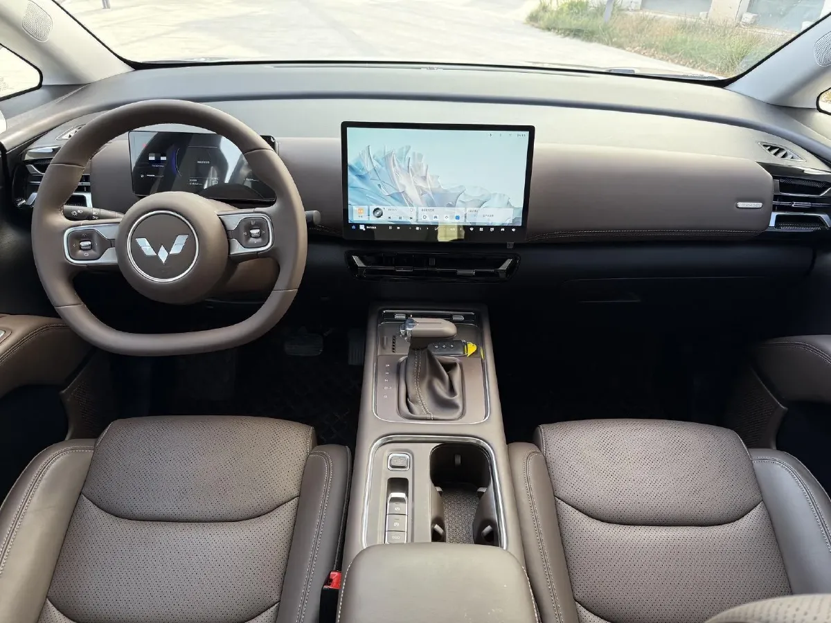 2025 WuLing XingGuang 730 1.5T 177HP L4 CVT,autocango,china used car exporter,china ev exporter,chinese used car exporter,chinese used ev exporter