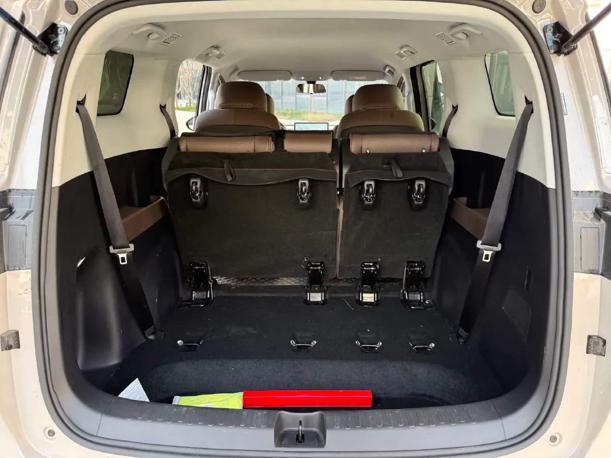 2025 WuLing XingGuang 730 1.5T 177HP L4 CVT,autocango,china used car exporter,china ev exporter,chinese used car exporter,chinese used ev exporter