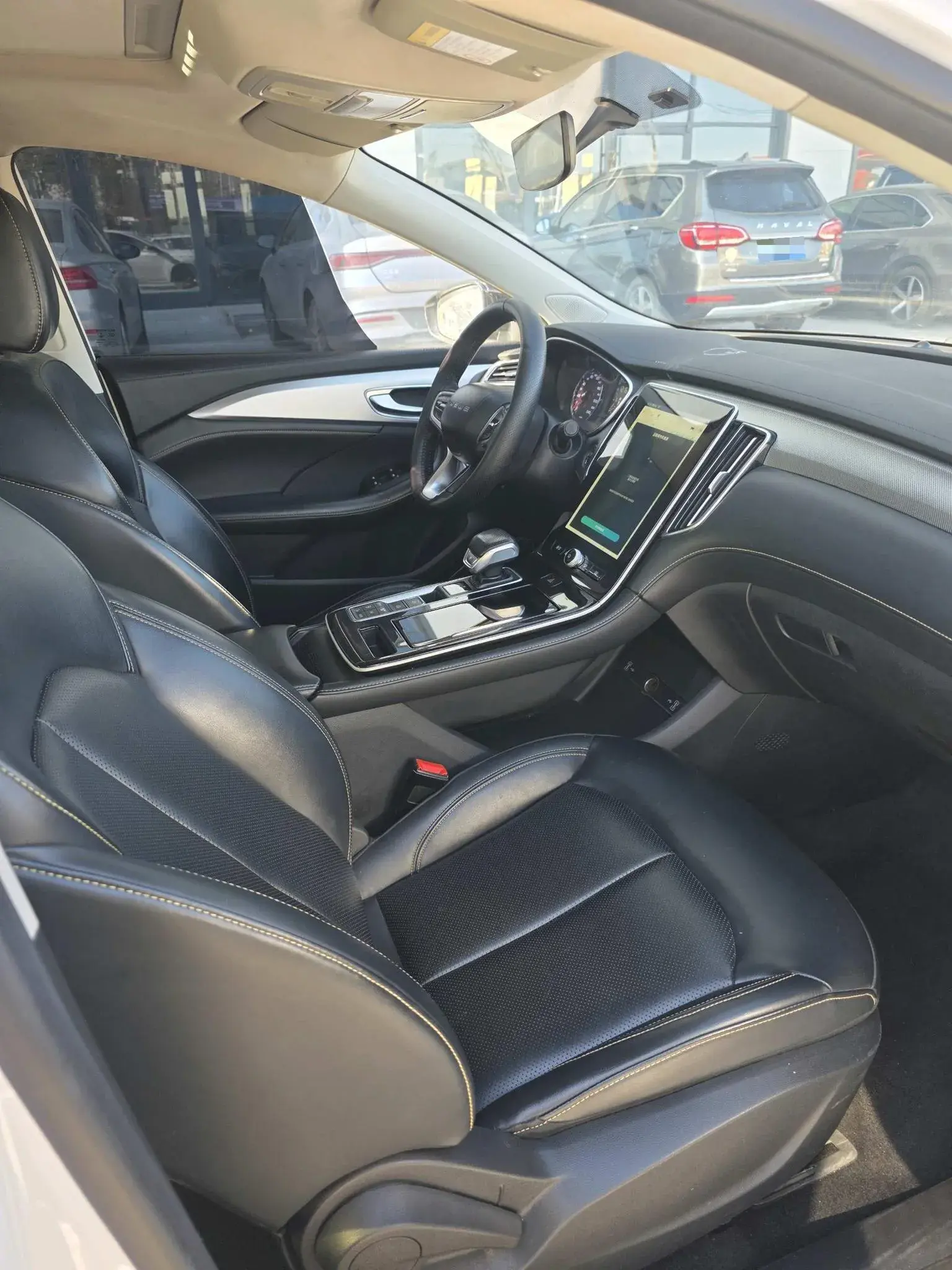 2020 ROEWE I6 thumbnail 4