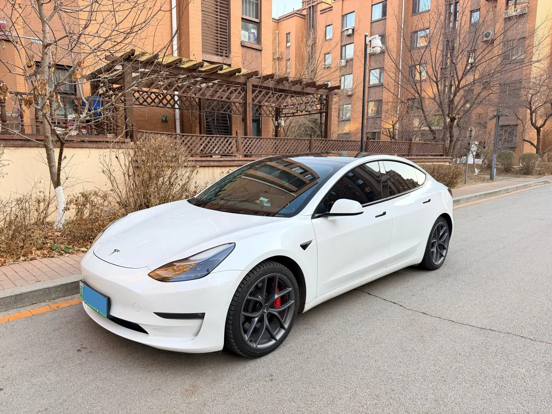 2022 TESLA MODEL view 1