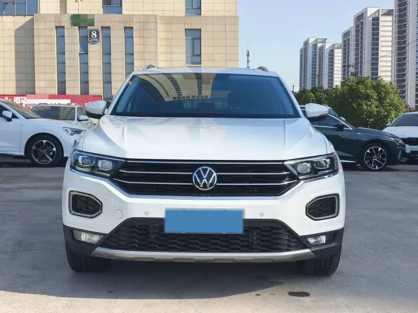 2022 VOLKSWAGEN T-ROC thumbnail 2