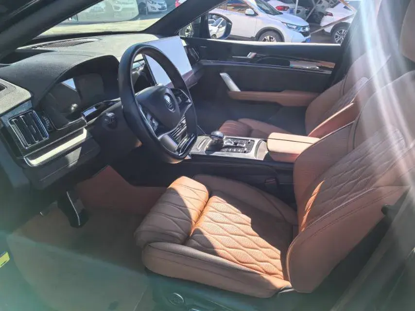 2023 BYD TANG thumbnail 2