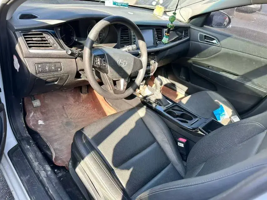 2019 HYUNDAI MISTRA thumbnail 3