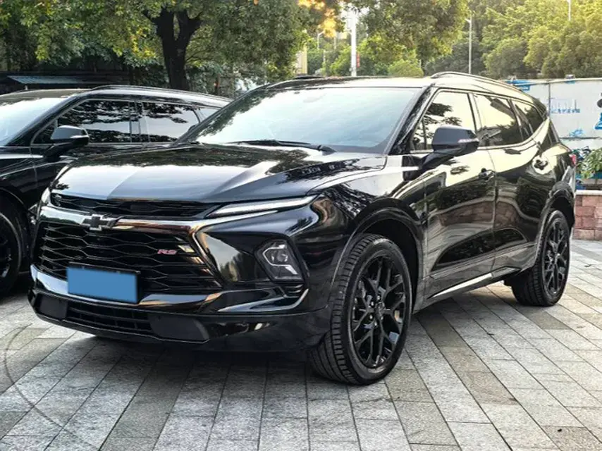 2023 CHEVROLET BLAZER view 1