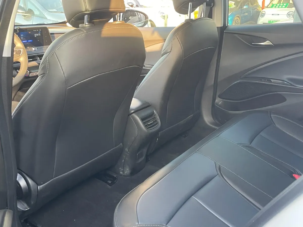 2022 Buick Velite 6 BEV 61.1KWH,autocango,china used car exporter,china ev exporter,chinese used car exporter,chinese used ev exporter