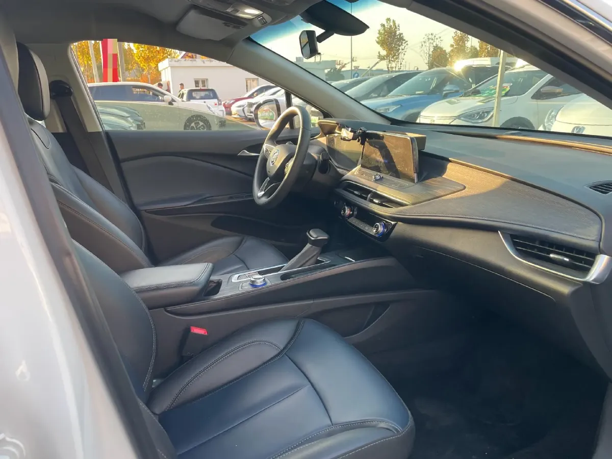 2022 Buick Velite 6 BEV 61.1KWH,autocango,china used car exporter,china ev exporter,chinese used car exporter,chinese used ev exporter