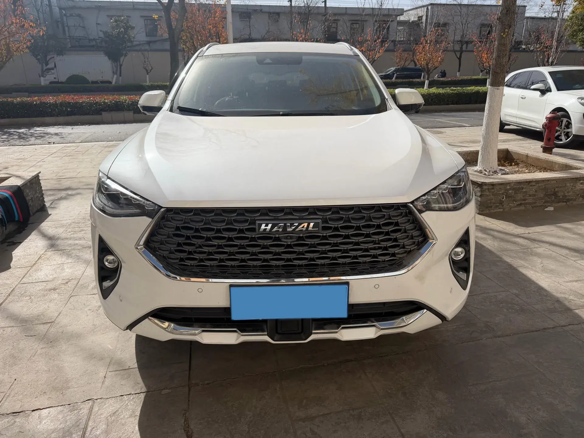 2020 HAVAL F7 thumbnail 3