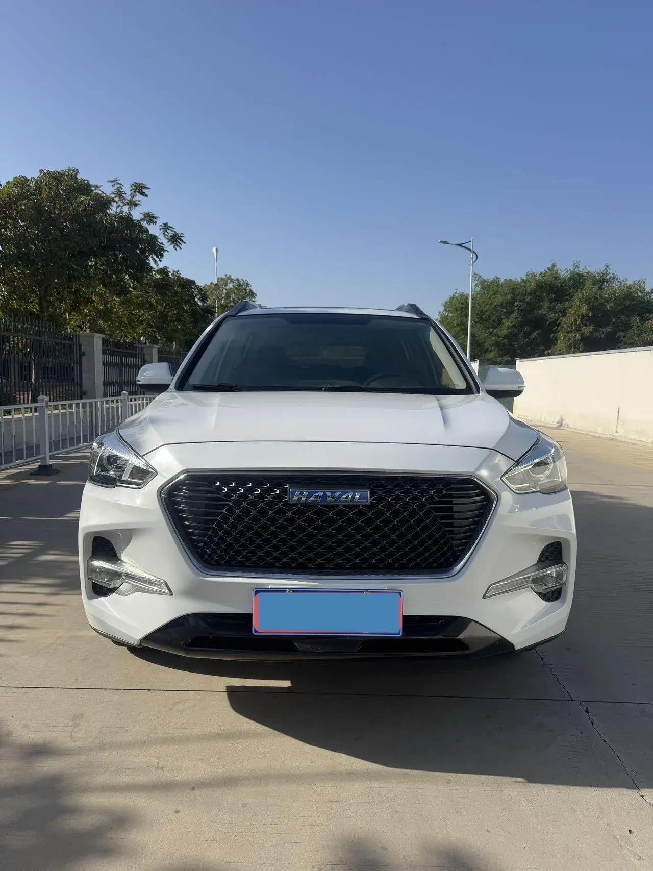 2017 HAVAL M6 thumbnail 2