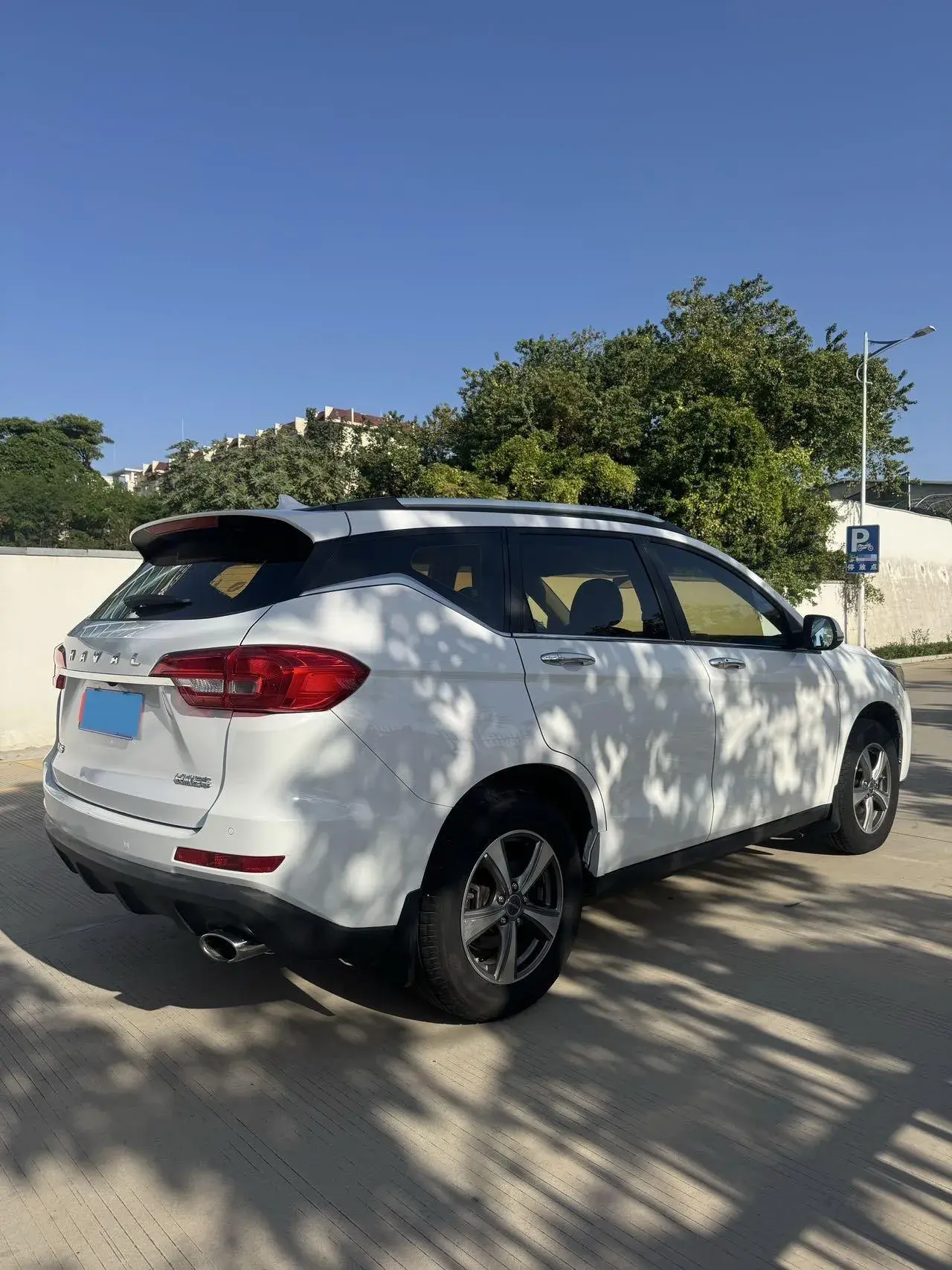 2017 HAVAL M6 thumbnail 4