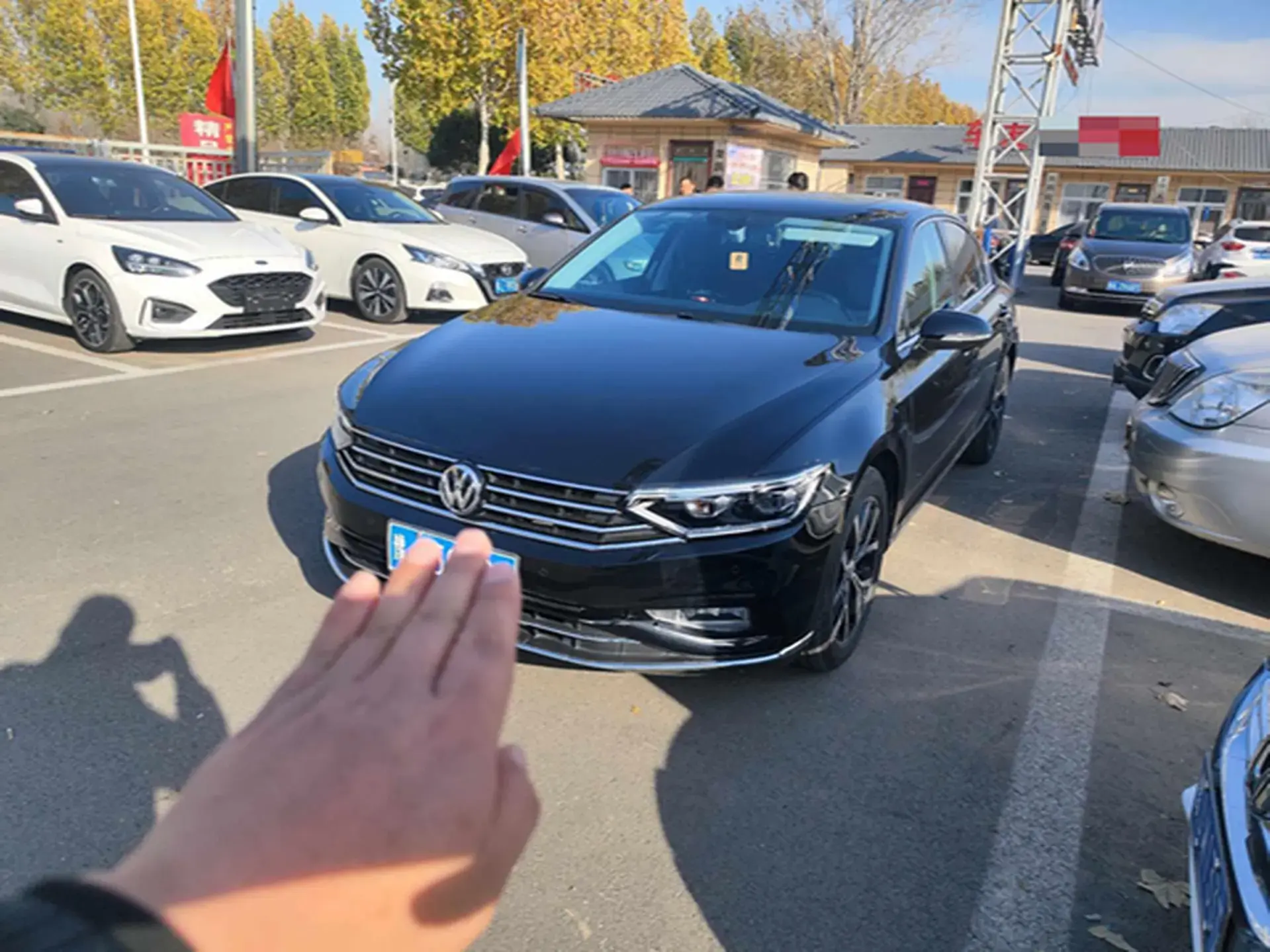 2020 VOLKSWAGEN MAGOTAN view 1