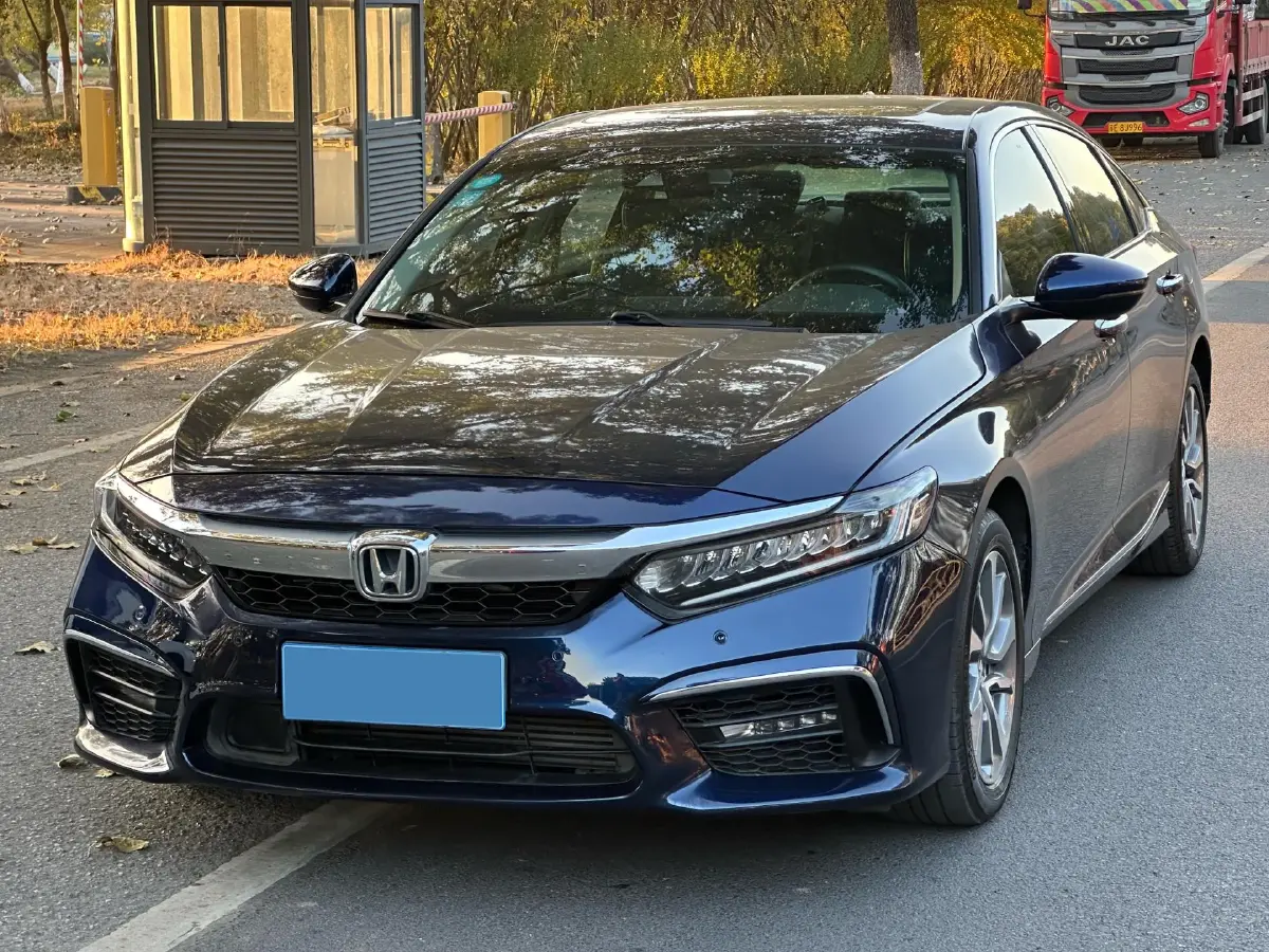 2019 Honda Inspire 1.5T 194HP L4 CVT