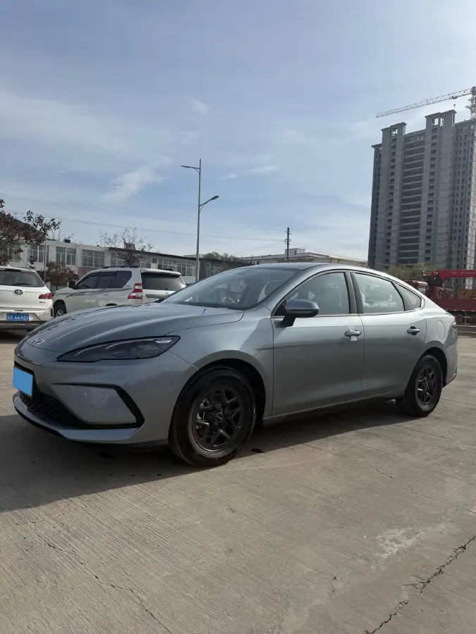 2025 BYD Seal05 DM-i 1.5L 101HP L4 E-CVT PHEV 7.68KWH