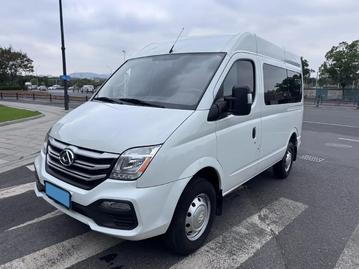 2024 MAXUS XinTu V90 2.0T 150HP L4 9AT