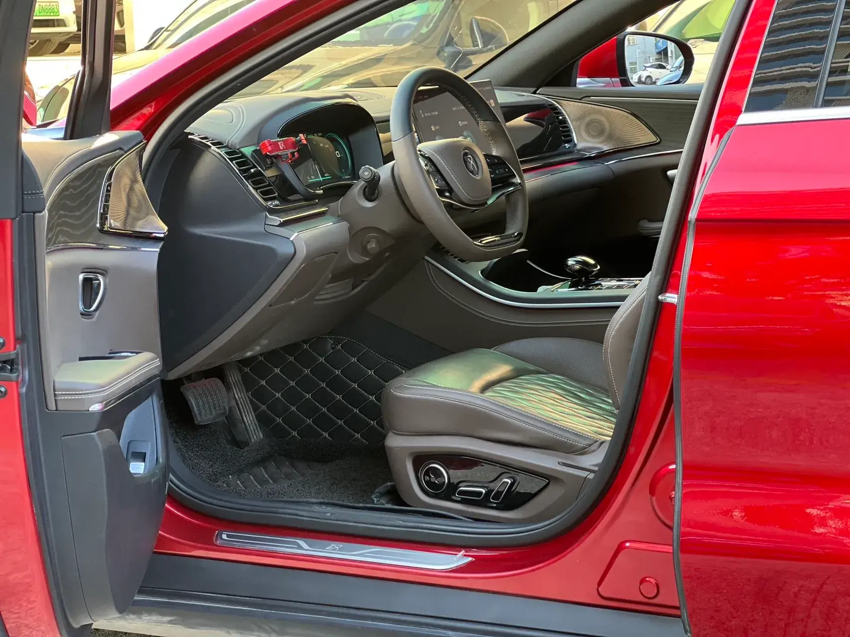 2020 BYD HAN thumbnail 4