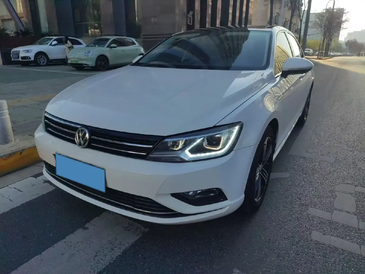 2018 Volkswagen Lamando 1.4T 131HP L4 7DCT