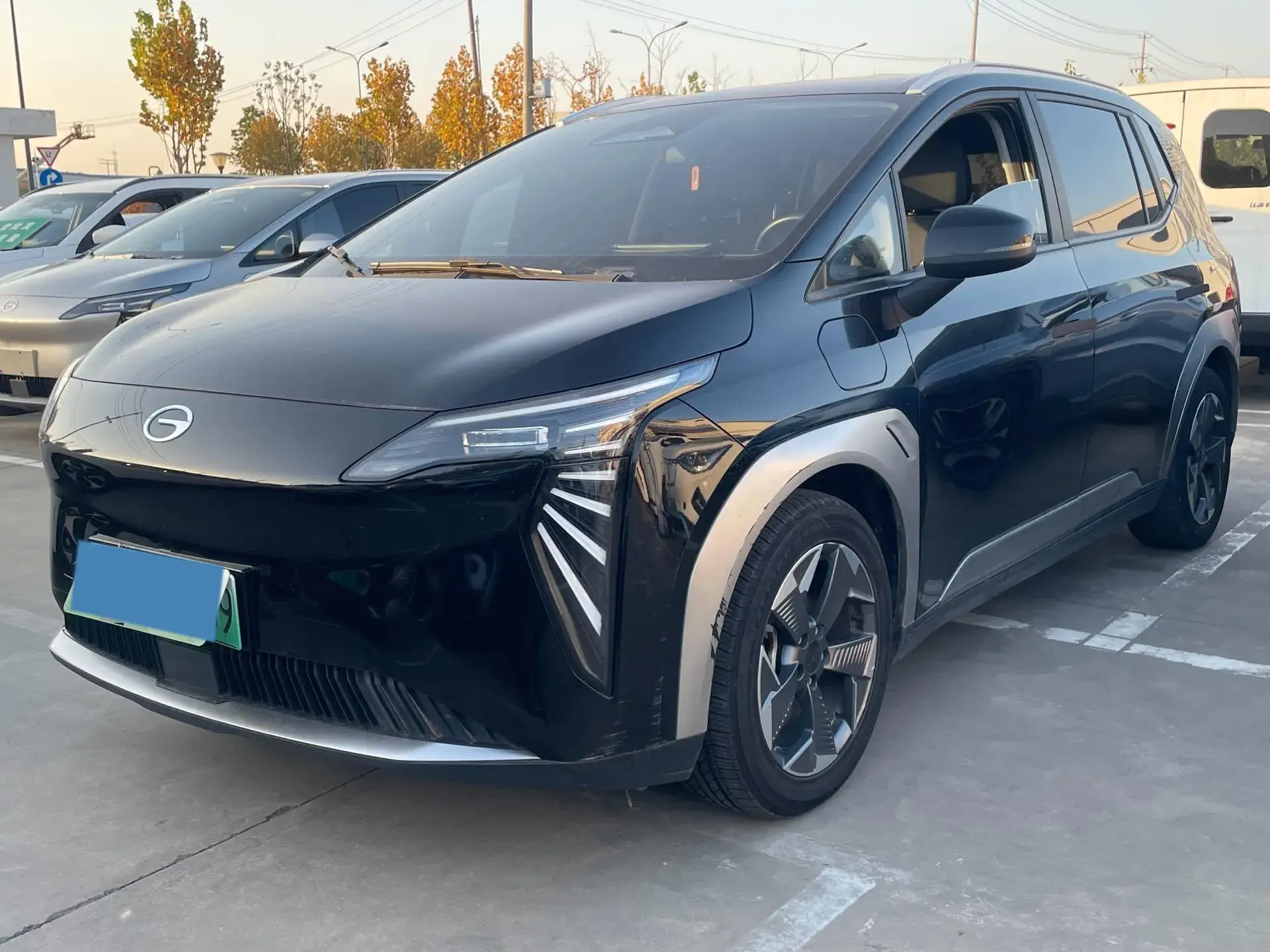 2023 AION Y view 1
