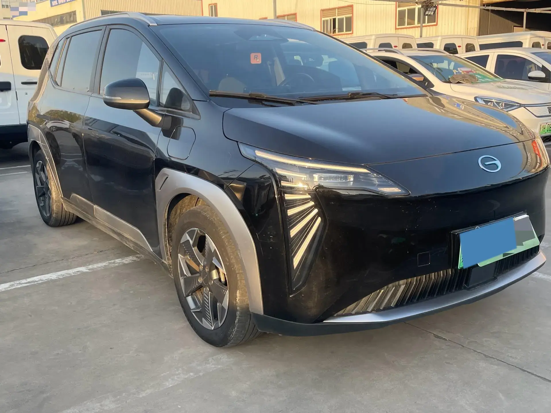 2023 AION Y thumbnail 2