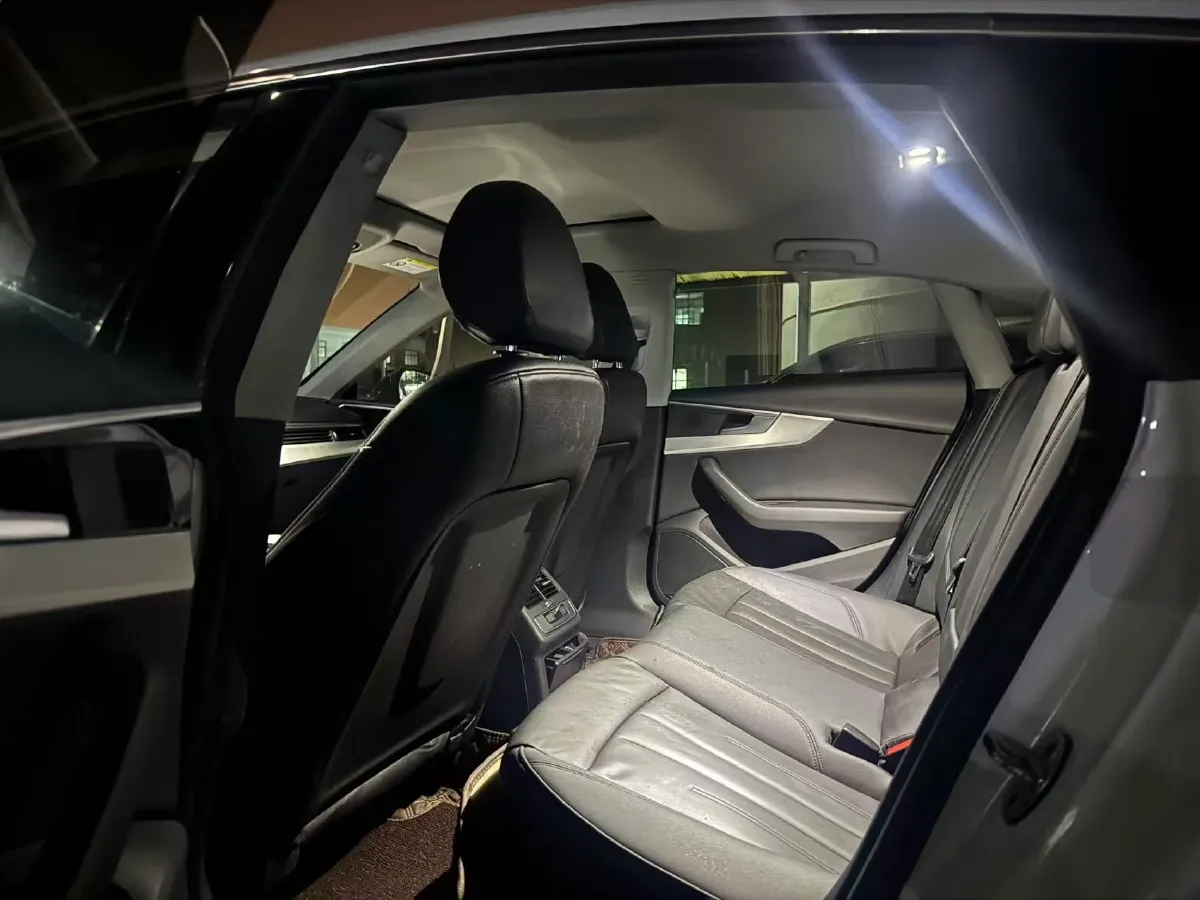 2023 Audi A5 2.0T 204HP L4 7DCT,autocango,china used car exporter,china ev exporter,chinese used car exporter,chinese used ev exporter