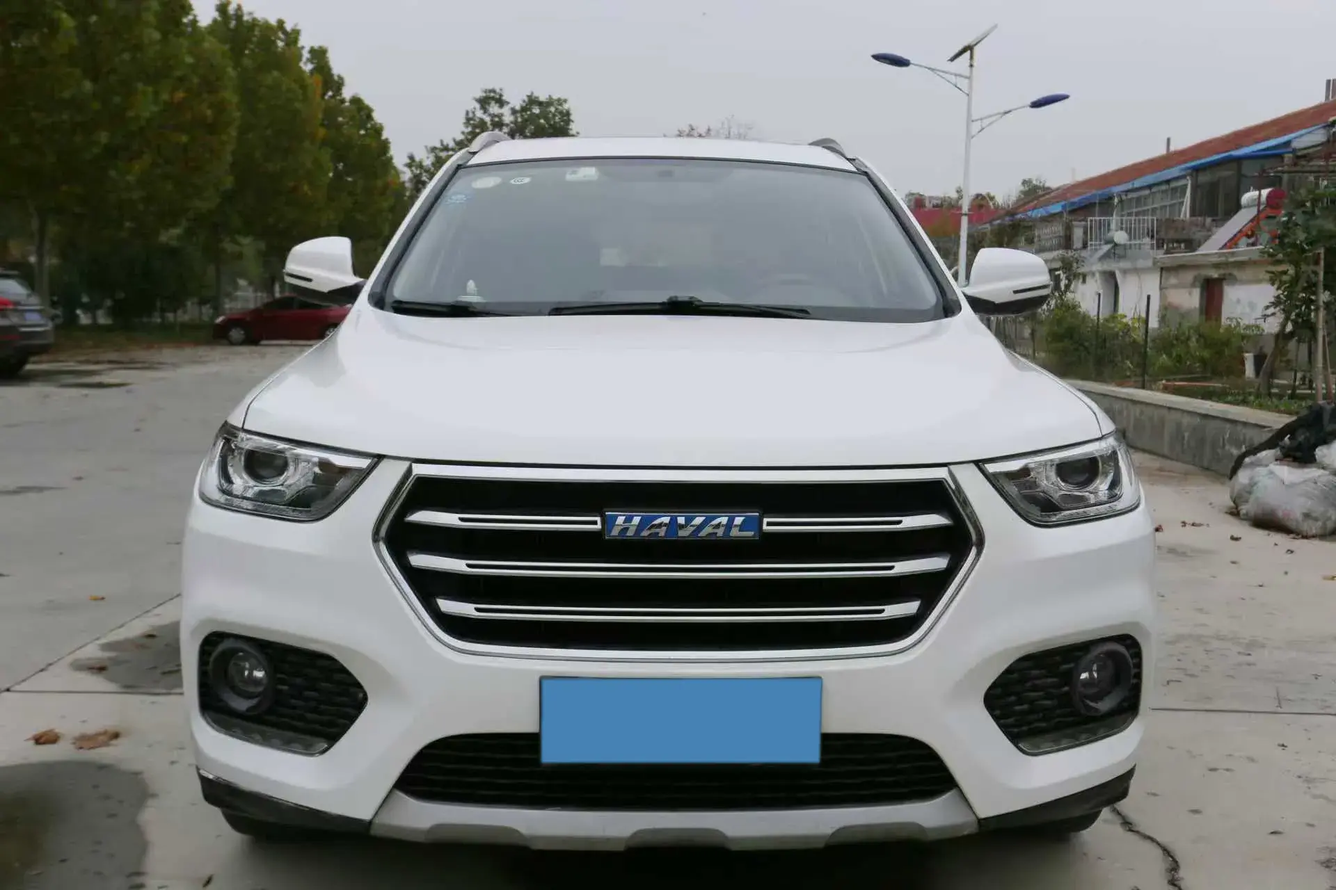 2018 HAVAL H2 thumbnail 2