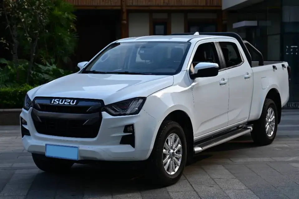 2023 ISUZU LINGTUO view 1