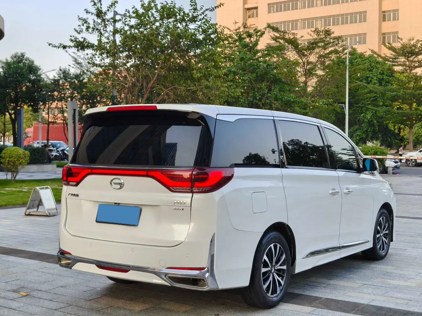 2021 GAC TRUMPCHI thumbnail 3