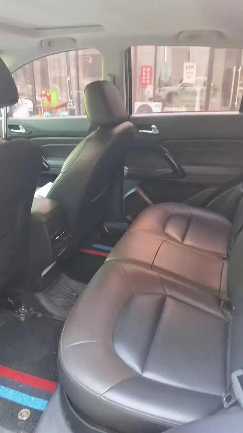 2017 GAC TRUMPCHI thumbnail 4