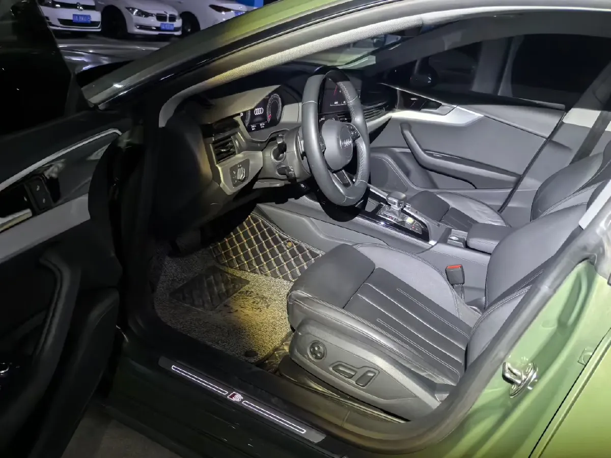 2023 Audi A5 2.0T 204HP L4 7DCT,autocango,china used car exporter,china ev exporter,chinese used car exporter,chinese used ev exporter