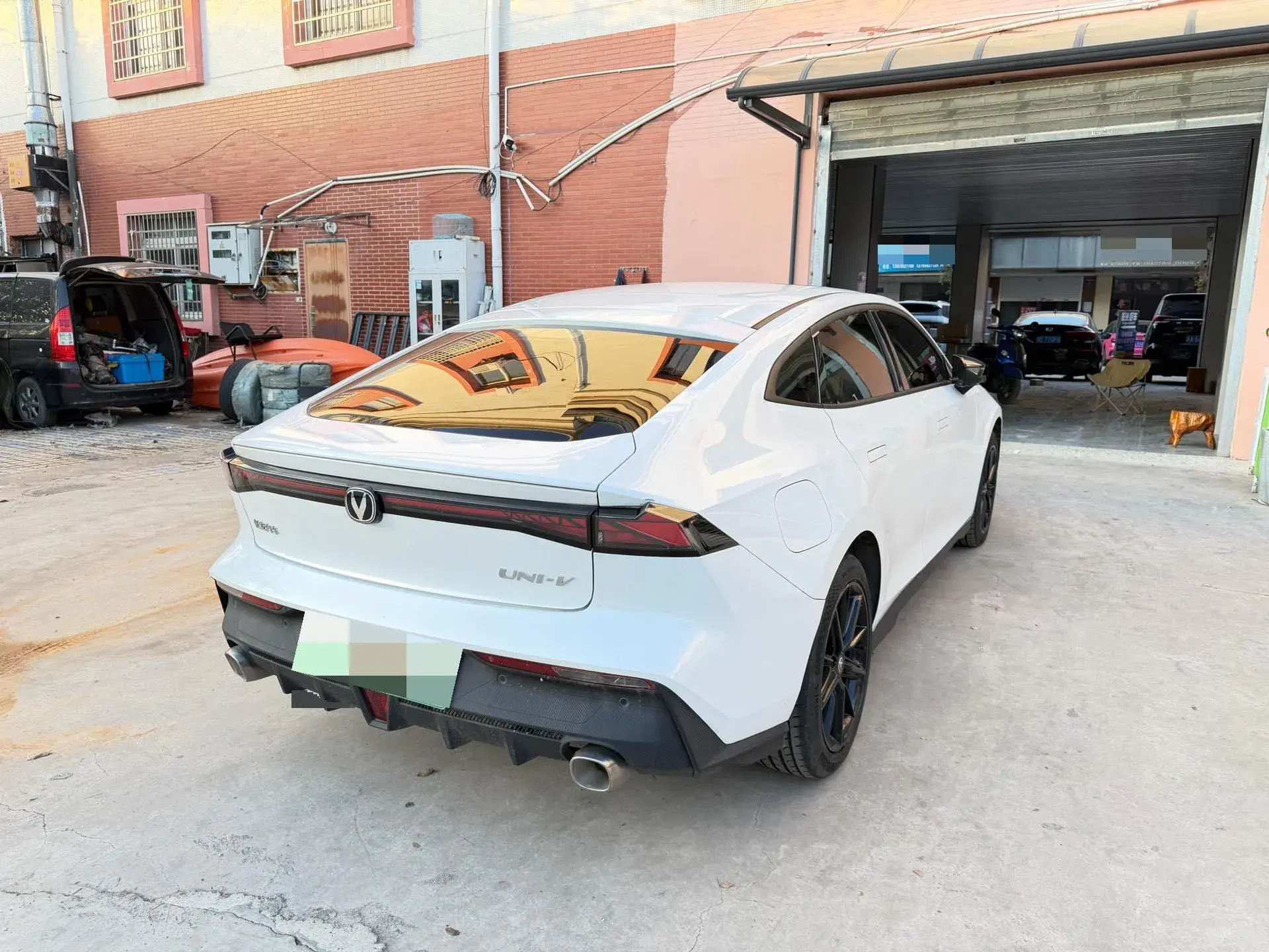 2023 CHANGAN UNI-V thumbnail 4